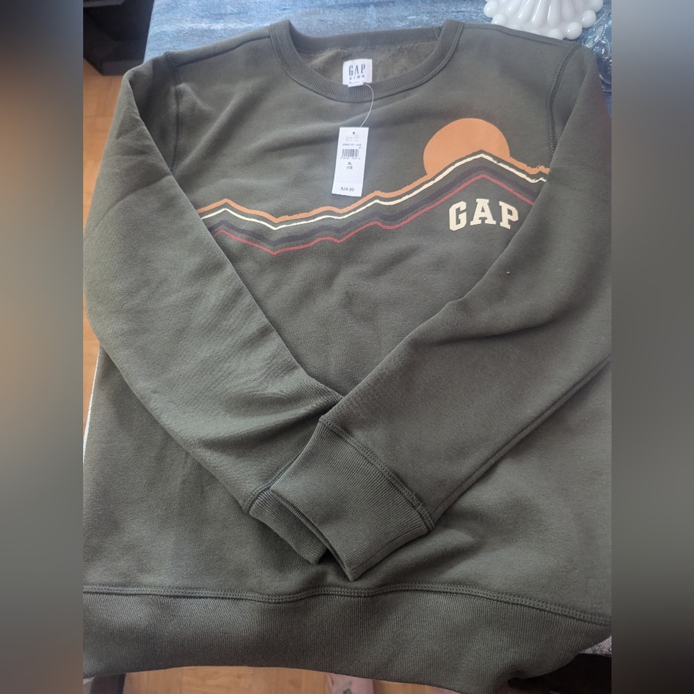 GAP kids sweatshirt XL new with tags